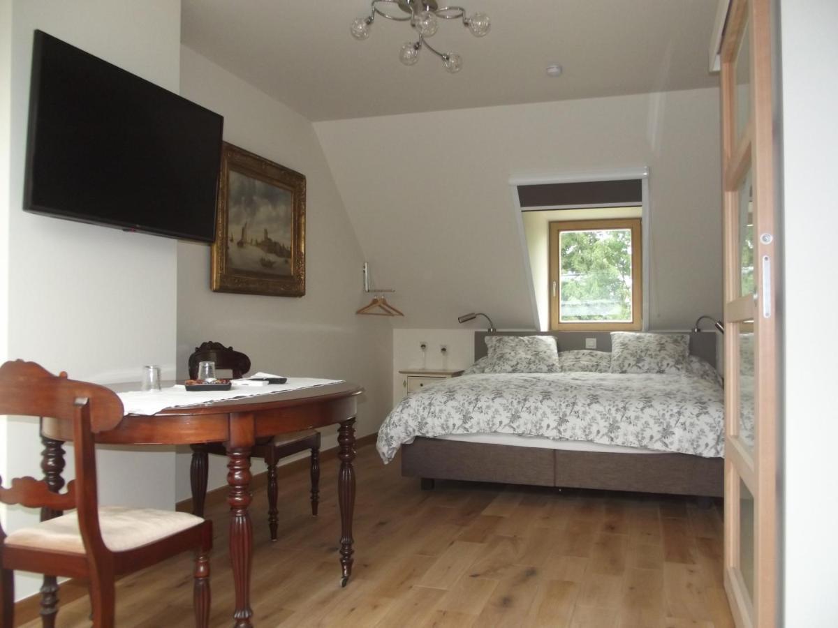 Bed and Breakfast Au Bonheur Frontalier Steenvoorde Exterior foto