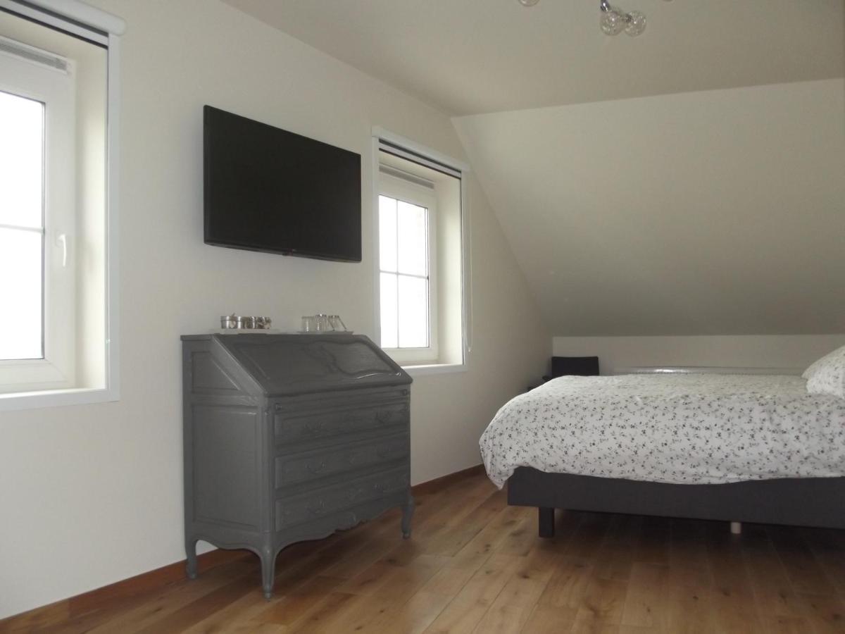 Bed and Breakfast Au Bonheur Frontalier Steenvoorde Exterior foto
