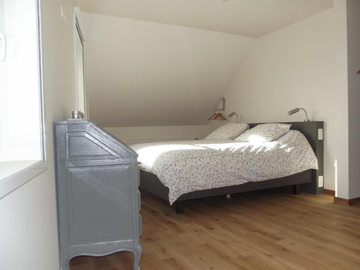Bed and Breakfast Au Bonheur Frontalier Steenvoorde Exterior foto